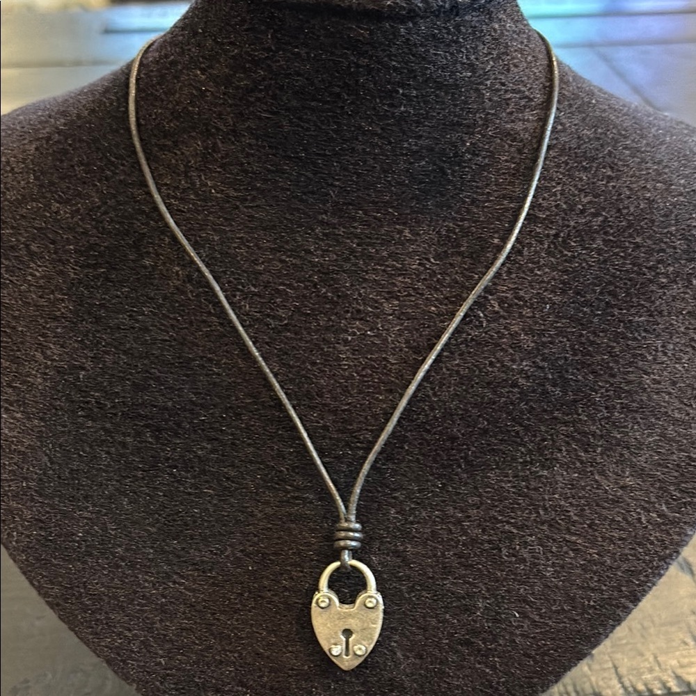 Fossil Silver Lock Pendant Leather Necklace Dainty